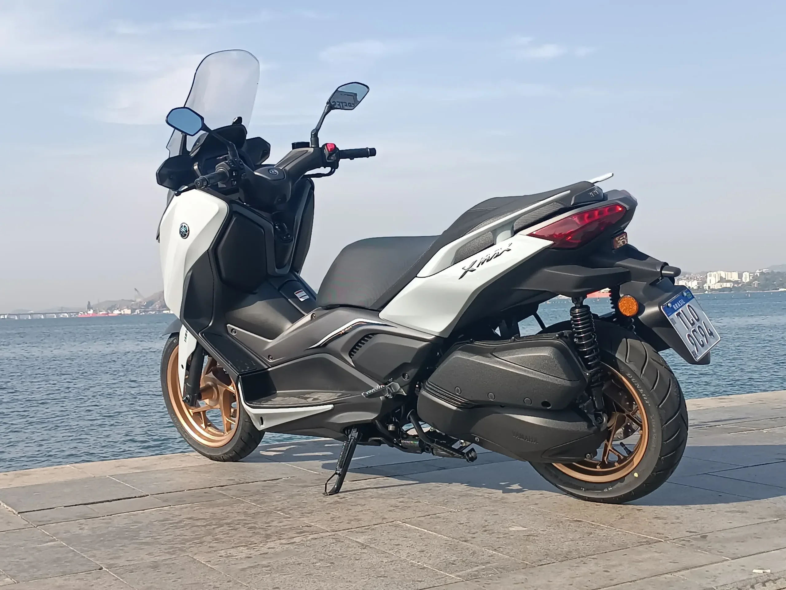 Testamos o Yamaha Xmax 300 Connected 