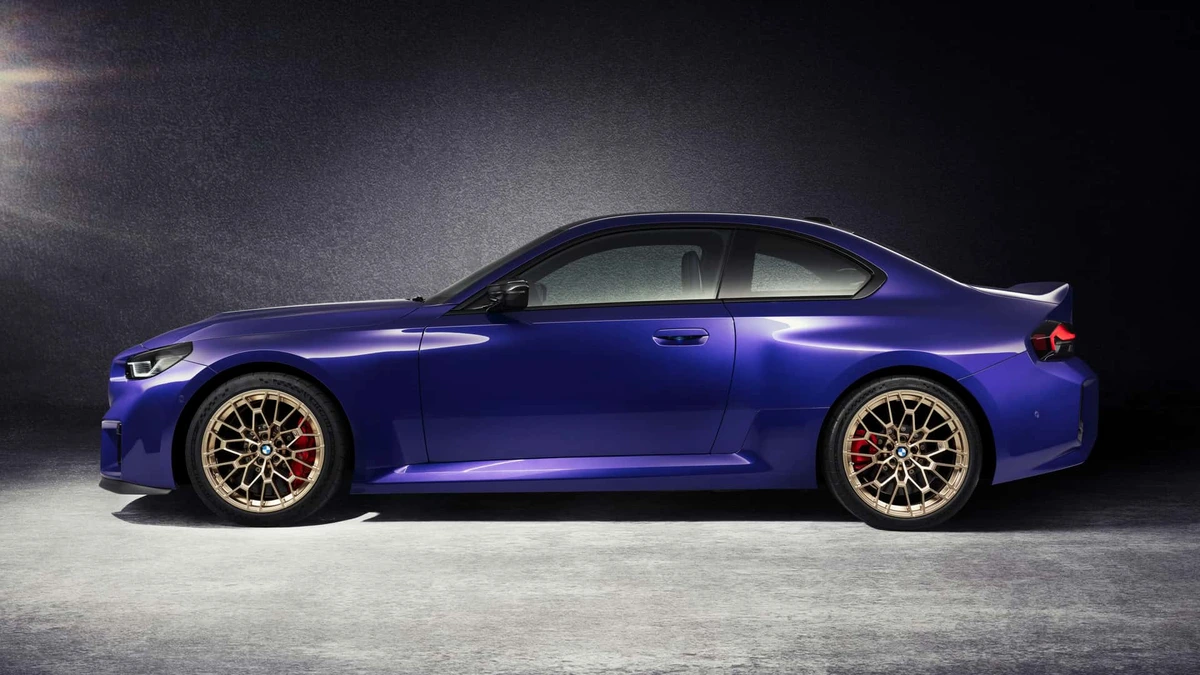 BMW M2 CS é confirmado para o Brasil e chega ainda em 2025