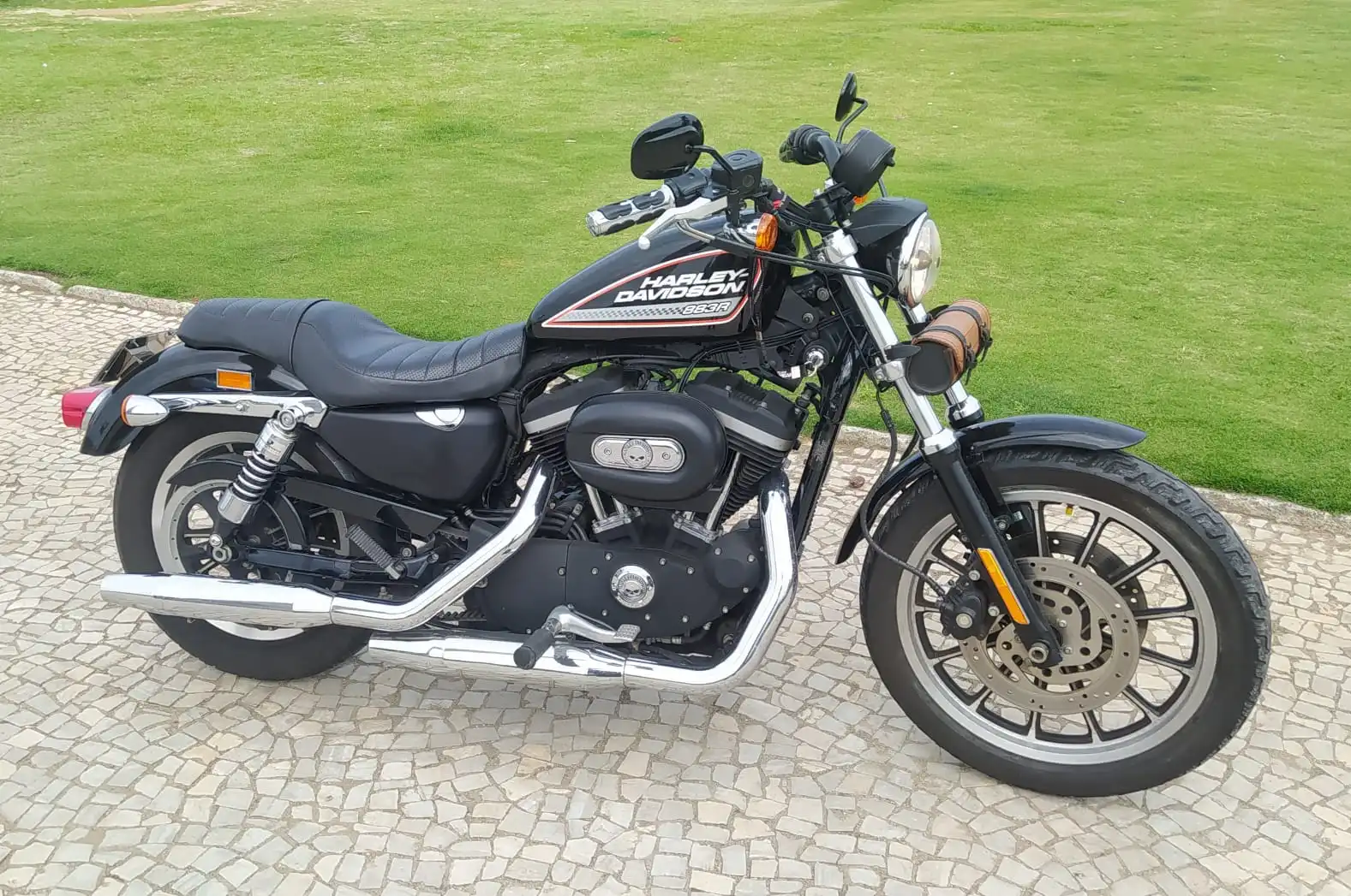 A versão XL 883R foi uma das mais vendidas da Harley-Davidson Sportster 883