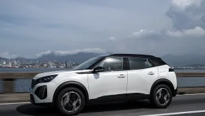 Peugeot 2008 híbrido utiliza mesmo sistema de Fiat Pulse e Fastback