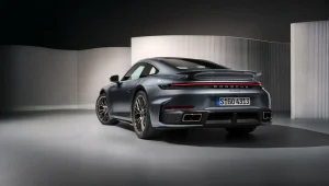 Porsche 911 Turbo S está em pré-venda no Brasil