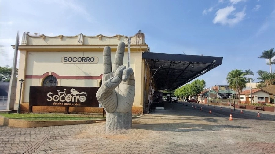 O Congresso de Mototurismo vai celebrar um ano do Monumento Rota Biker nº12 em Socorro (SP)
