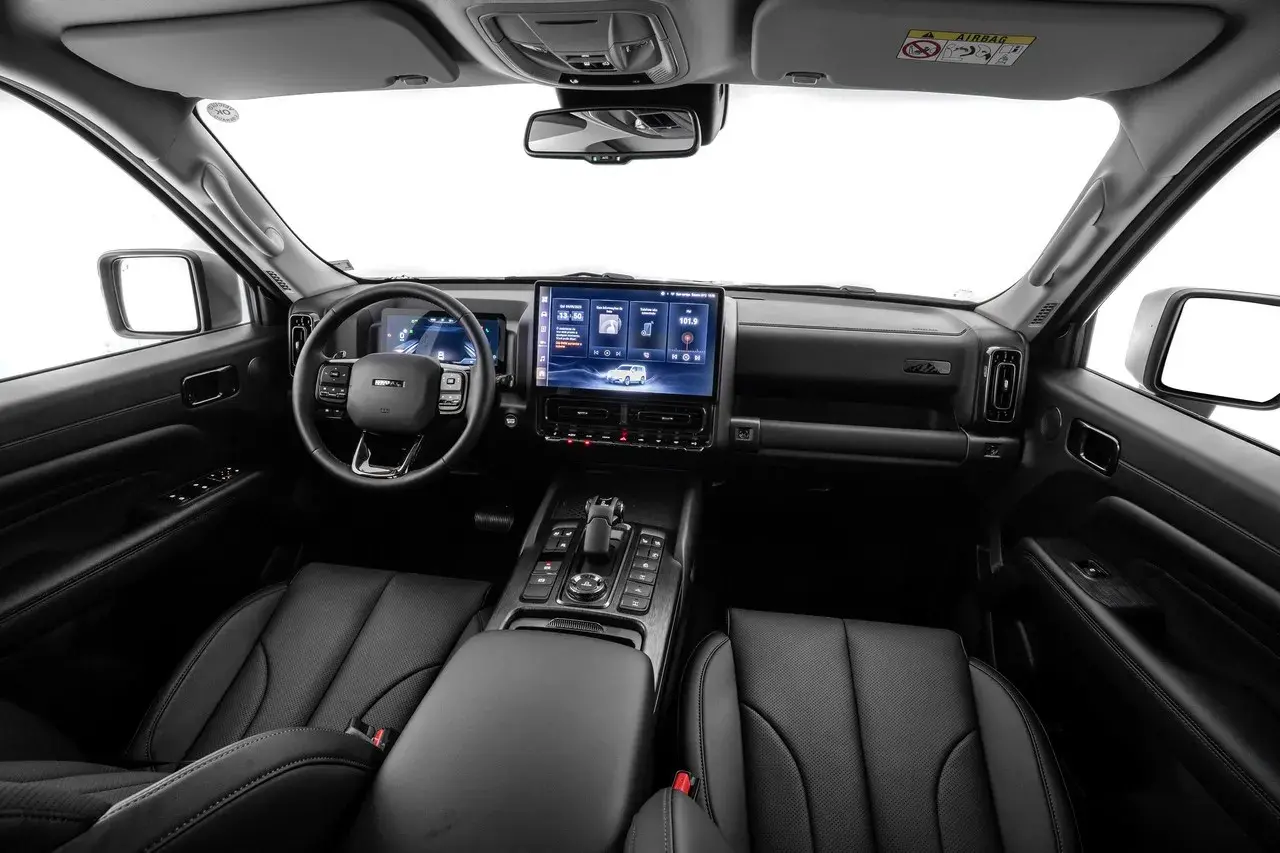 O Haval H9 tem central multimídia de 14,6 polegadas com Android Auto e Apple CarPlay sem fio