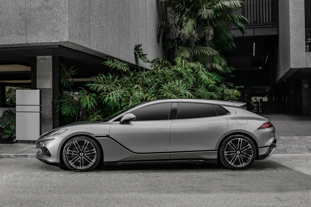  O Denza Z9 GT tem mais de 5,20 metros de comprimento e quase 1.000 cv de potência