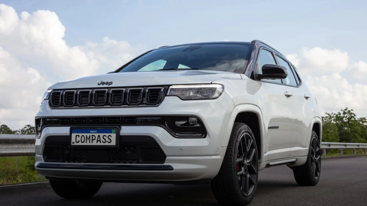 Jeep Compass poderá ser o SUV médio mais vendido do Brasil em 2025