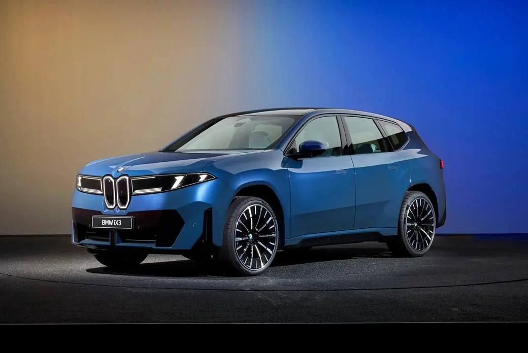 A BMW mostrou o novo iX3 no Salão de Munique 2025