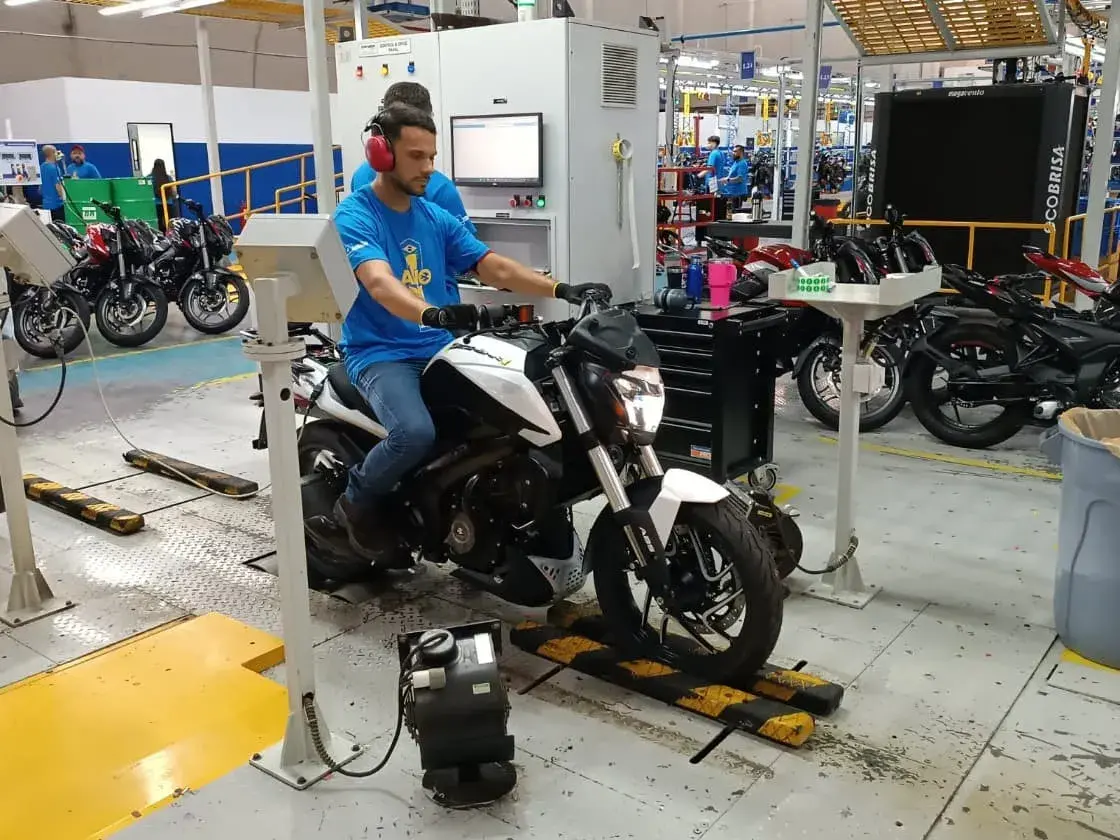 A fábrica da Bajaj em Manaus (AM) recebeu aporte para poder aumentar a produção