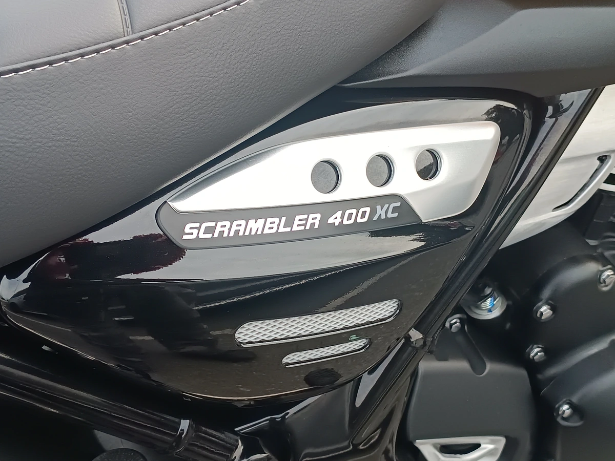 A Triumph Scrambler 400 vai ganhar uma nova versão: a 400 XC