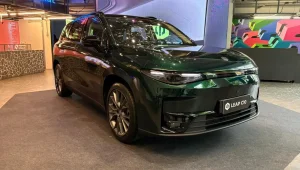 O Leapmotor C10 REEV tem um motor a combustão que funciona como gerador para o motor elétrico