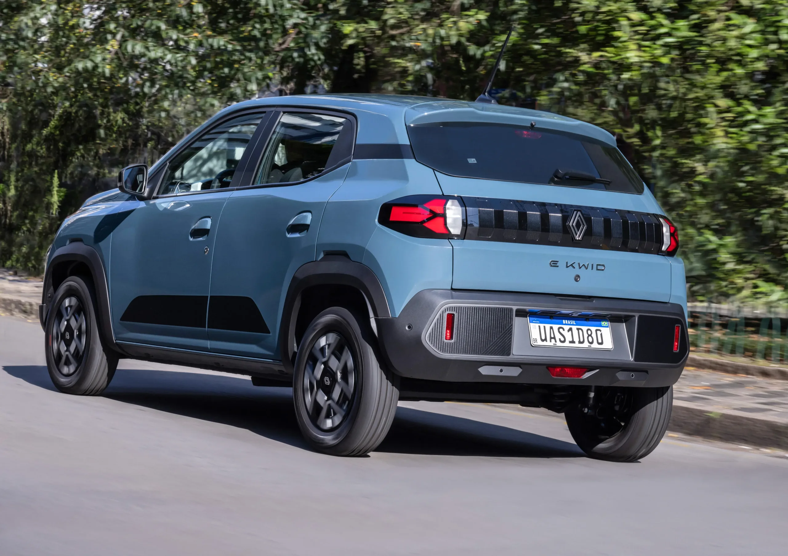 Renault Kwid E-Tech é o carro automático mais barato do Brasil