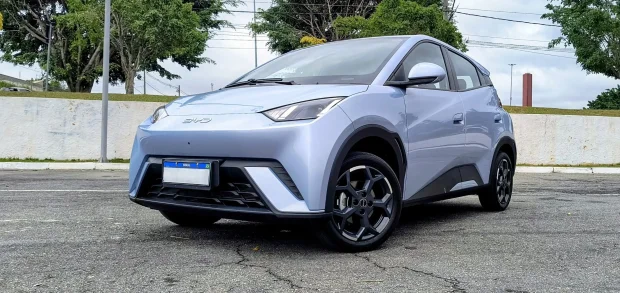 BYD Dolphin Mini revisão é o carro elétrico mais vendido do Brasil em 2025