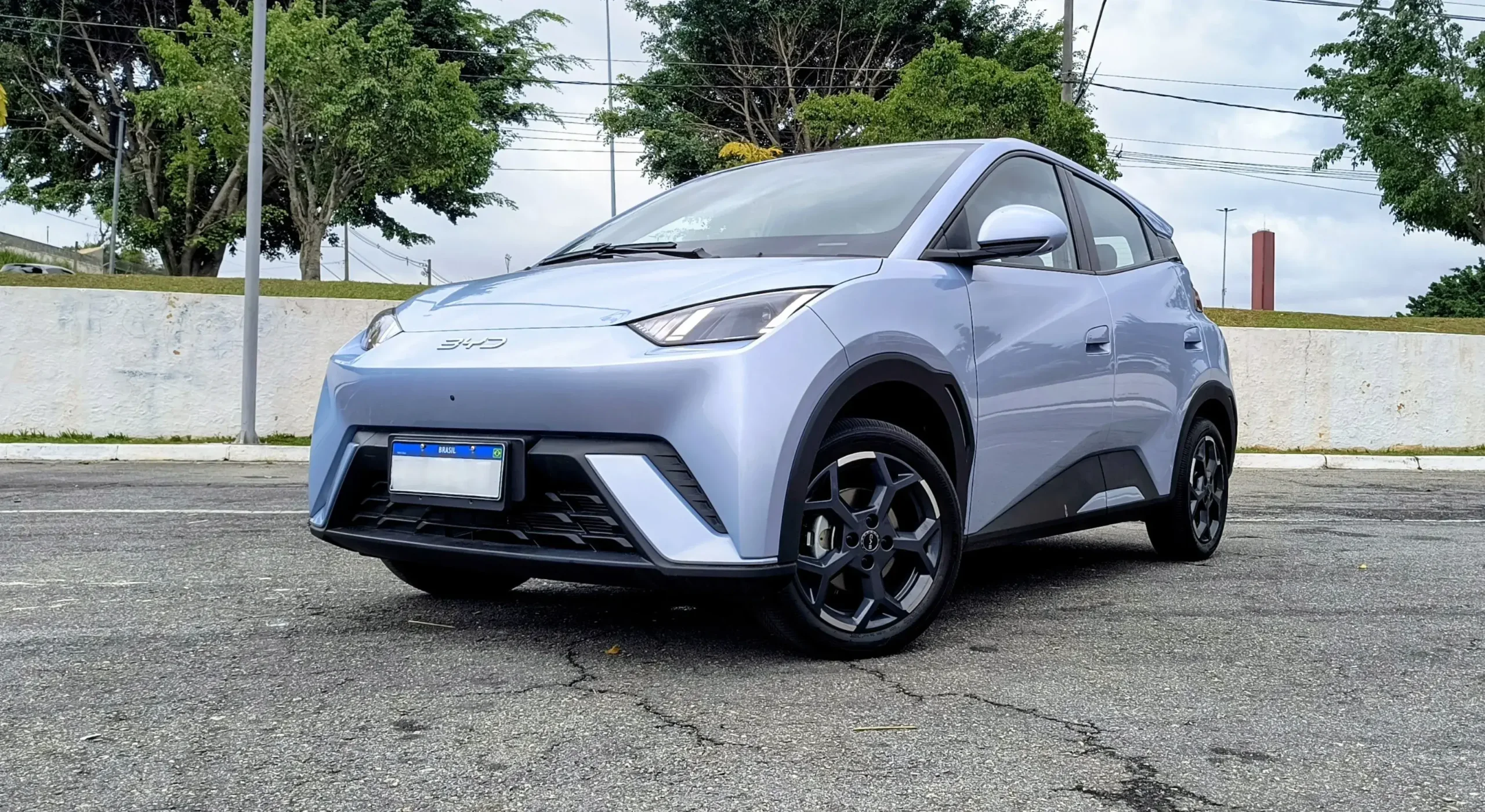 BYD Dolphin Mini é o carro elétrico mais vendido do Brasil em 2025