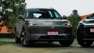 Entre os carros elétricos, o Geely EX5 é o que vai mais longe