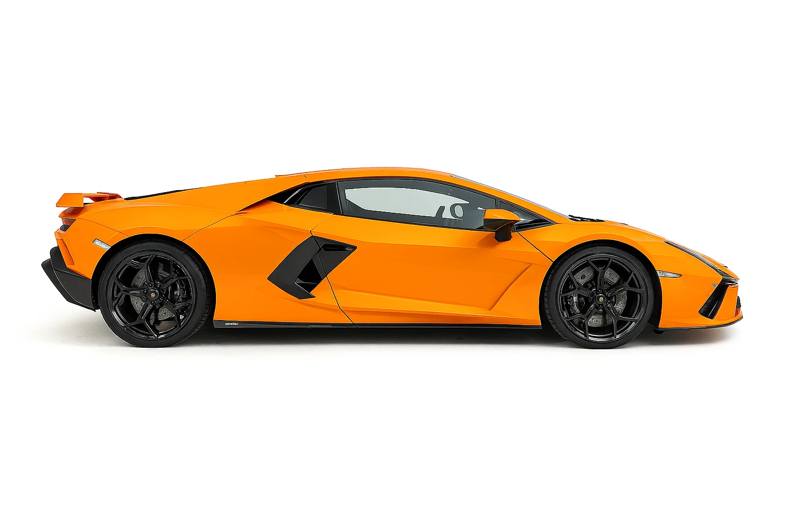 Salão do Automóvel 2025 terá exemplar do Lamborghini Revuelto Lp 
