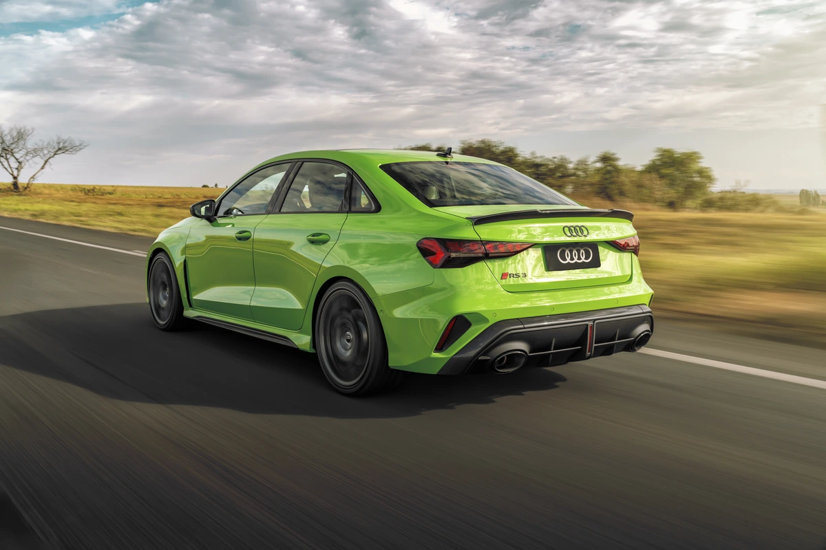 Audi RS3 com tração quattro