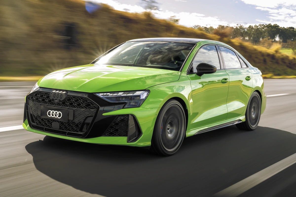 Audi RS3 com tração quattro