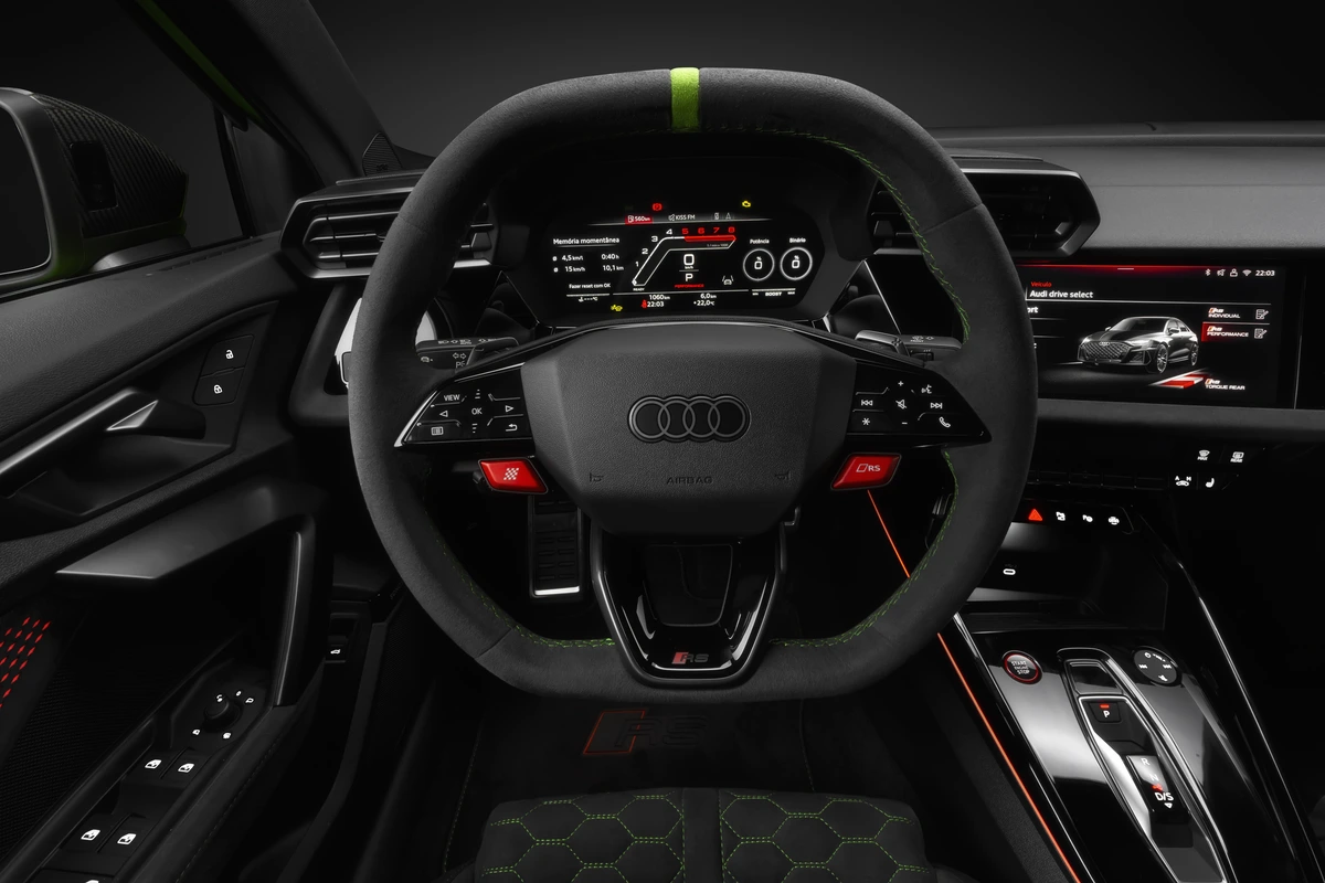 Audi RS3 com tração quattro