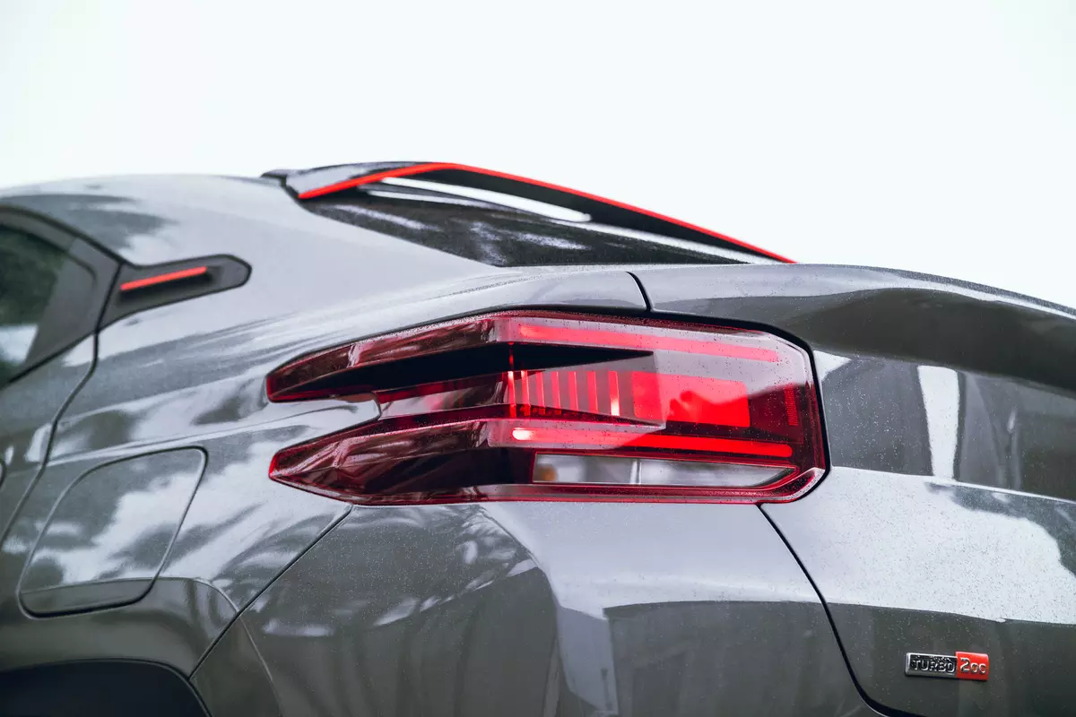 Citroën Basalt Dark Edition