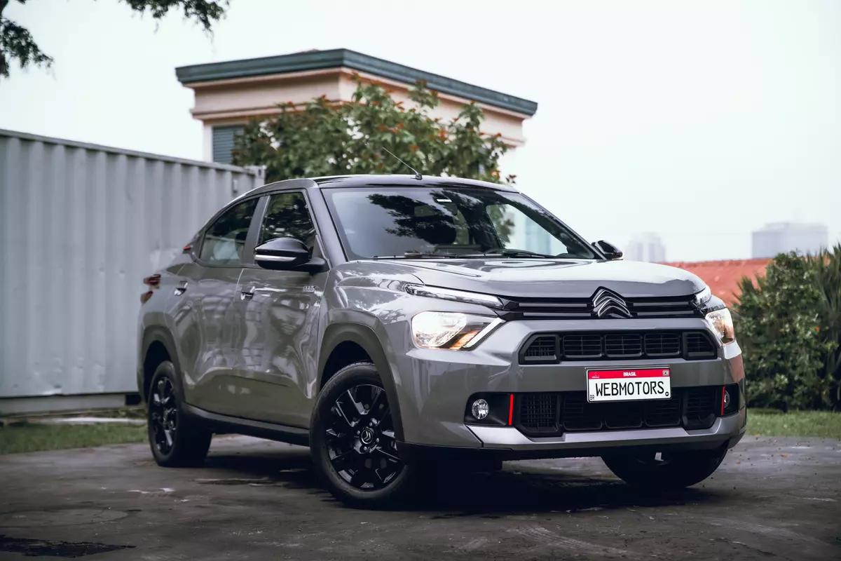 Citroën Basalt Dark Edition