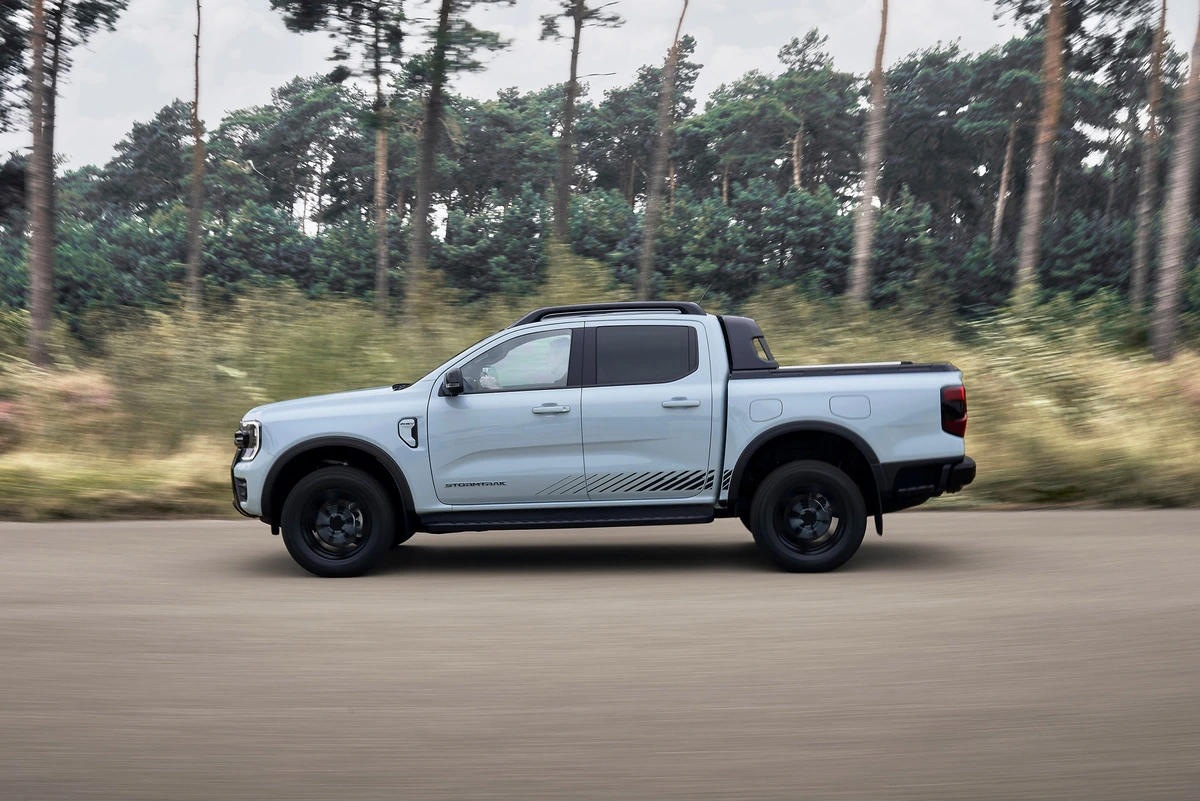 Ford Ranger híbrida plug-in já é vendida na Europa