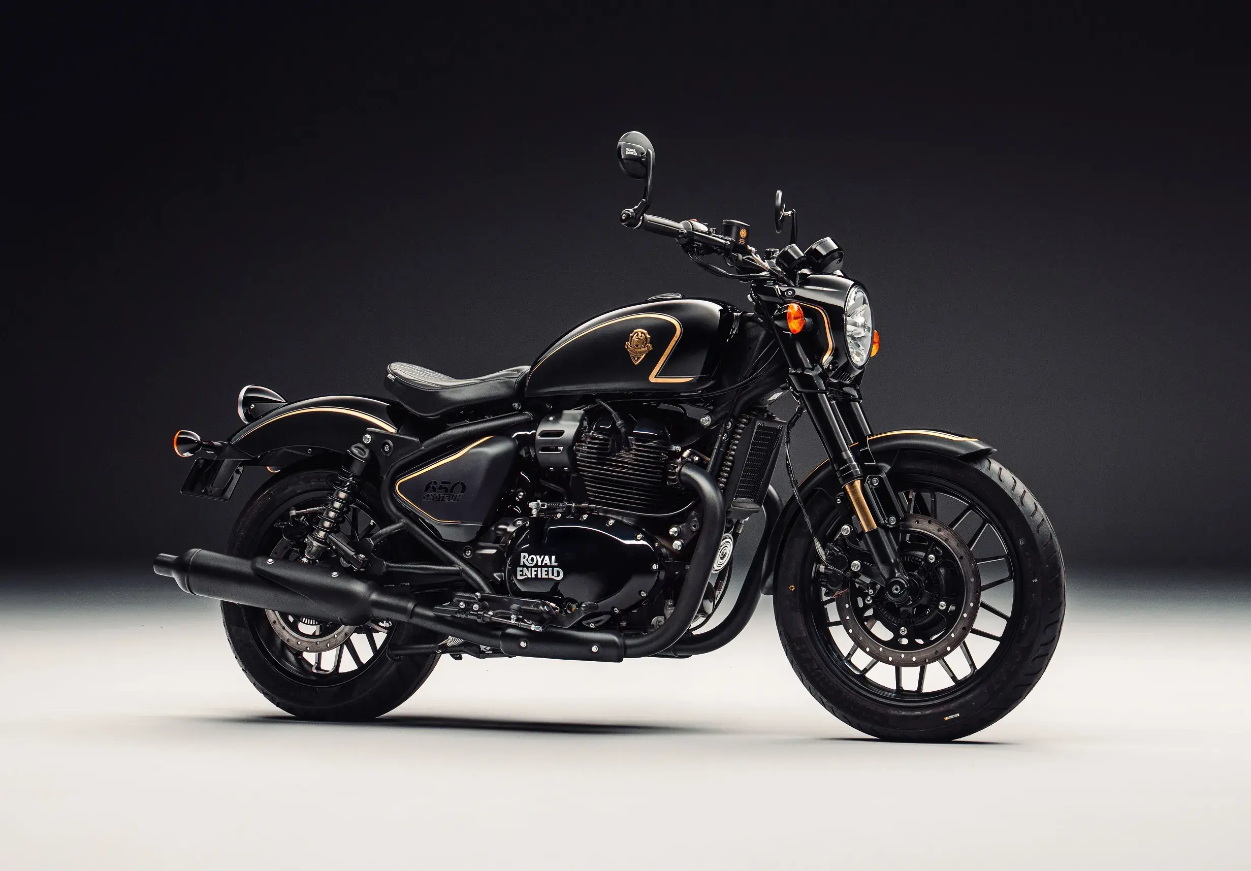 Royal Enfield Shotgun 650 Rough Craft (12)