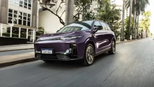 O Leapmotor B10, um SUV médio elétrico, chegará ao mercado em janeiro de 2026