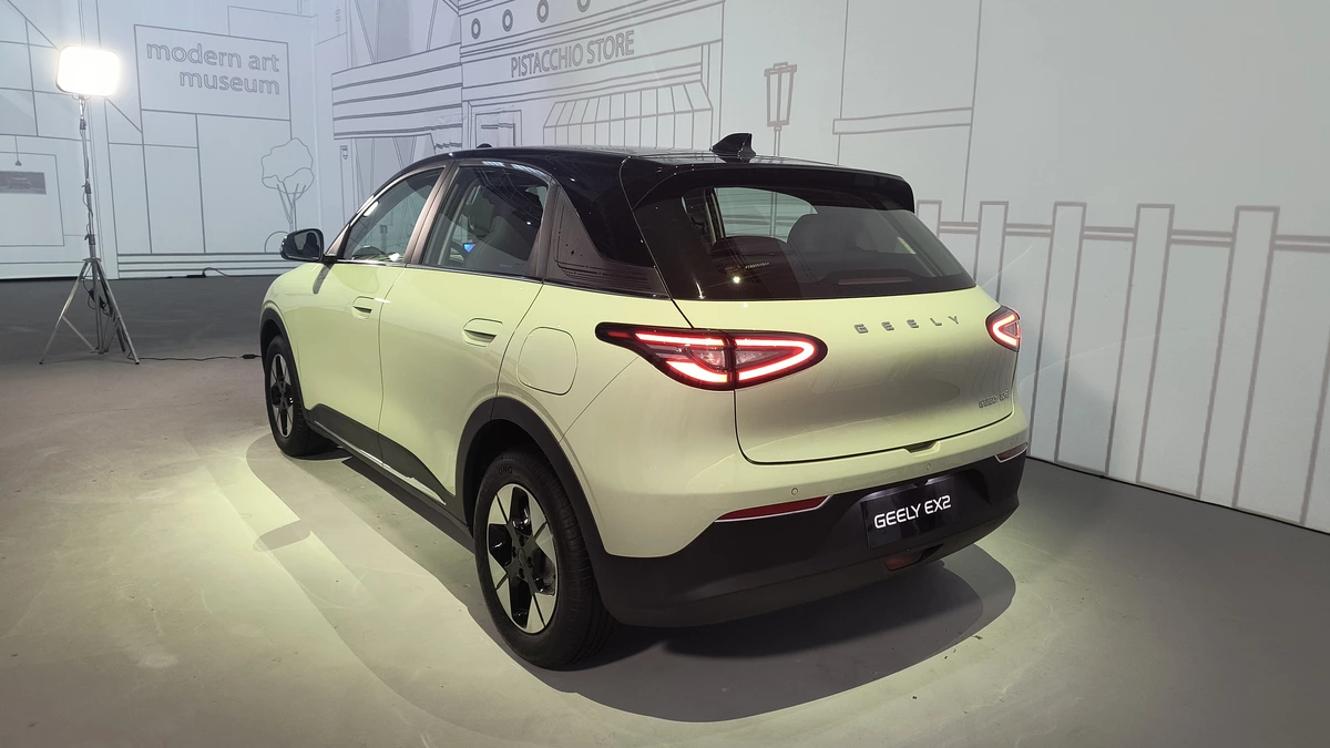 Geely EX2