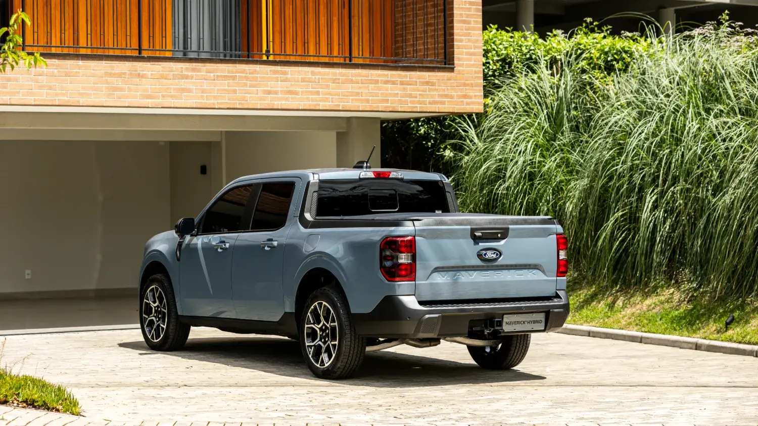 Ford Maverick Hybrid 2025 (1) (1)