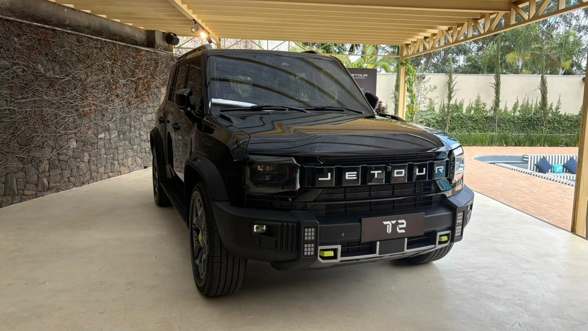 Jetour chega ao Brasil com três SUVs PHEV