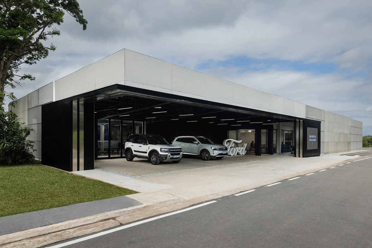 Ford Ranger híbrida terá motor flex desenvolvido no Brasil 