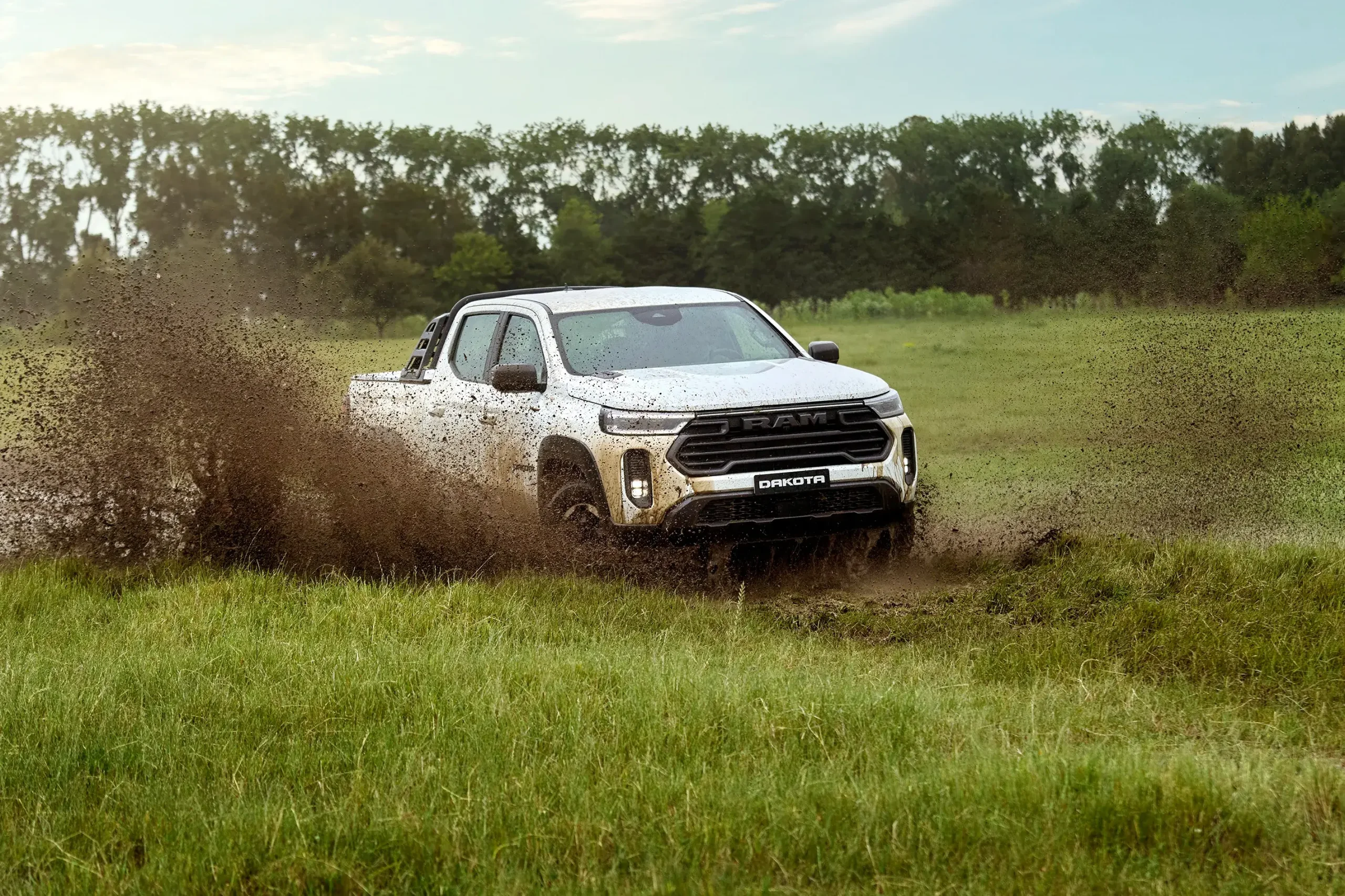 A Ram Dakota impressiona pelo design agressivo e pelo conteúdo bem completo