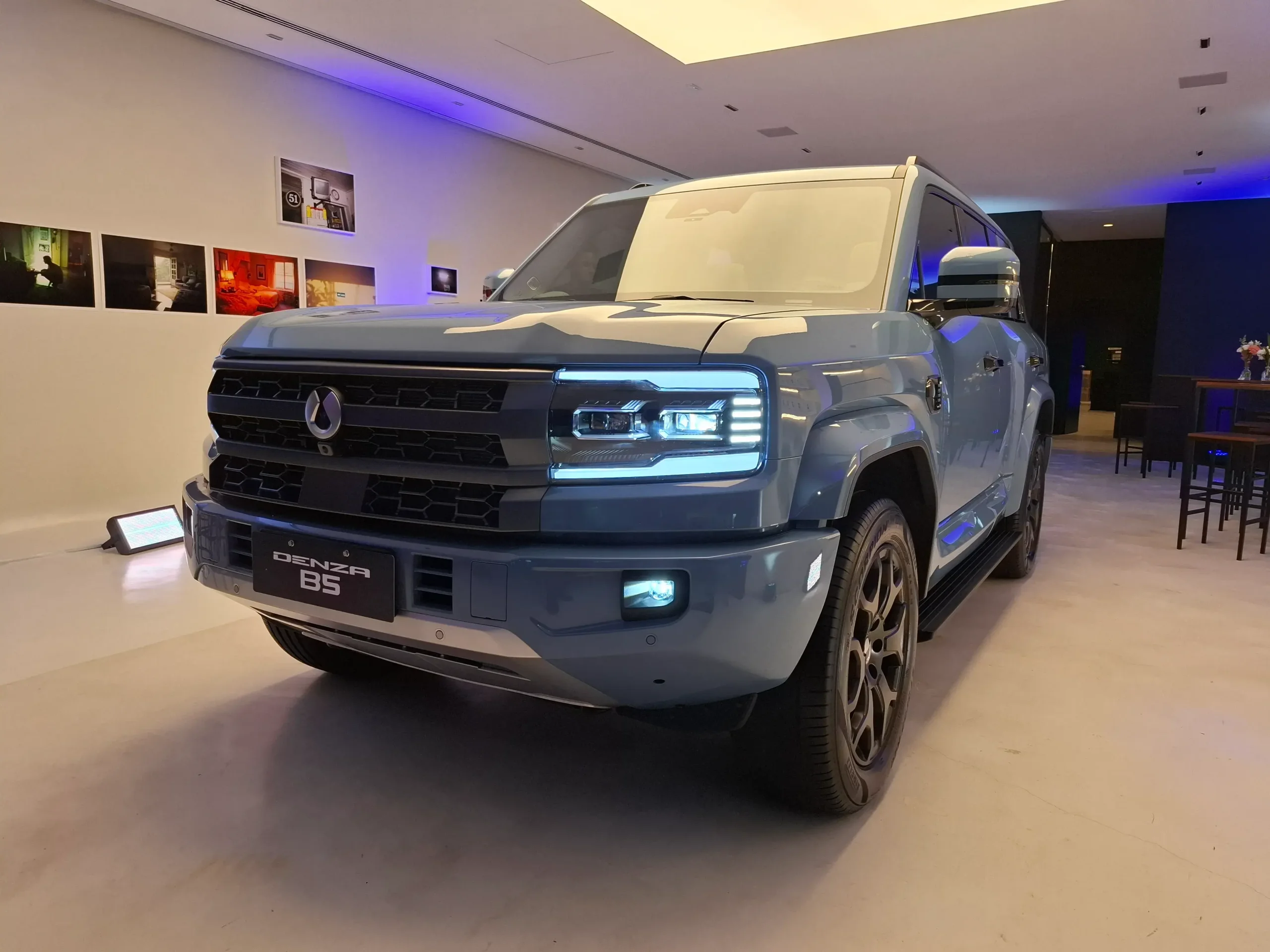 O Denza B5 marca a estreia da marca de luxo da BYD no Brasil