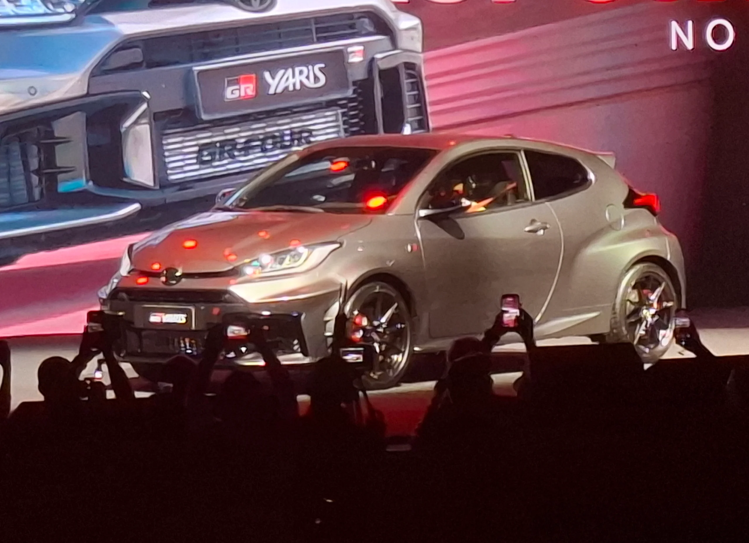 A Toyota apresentou o nervoso Yaris GR-Four no Salão de São Paulo