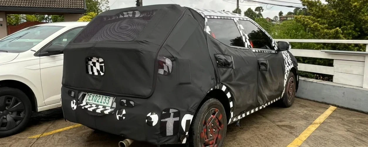 Flagra novo Hyundai HB20 camuflado