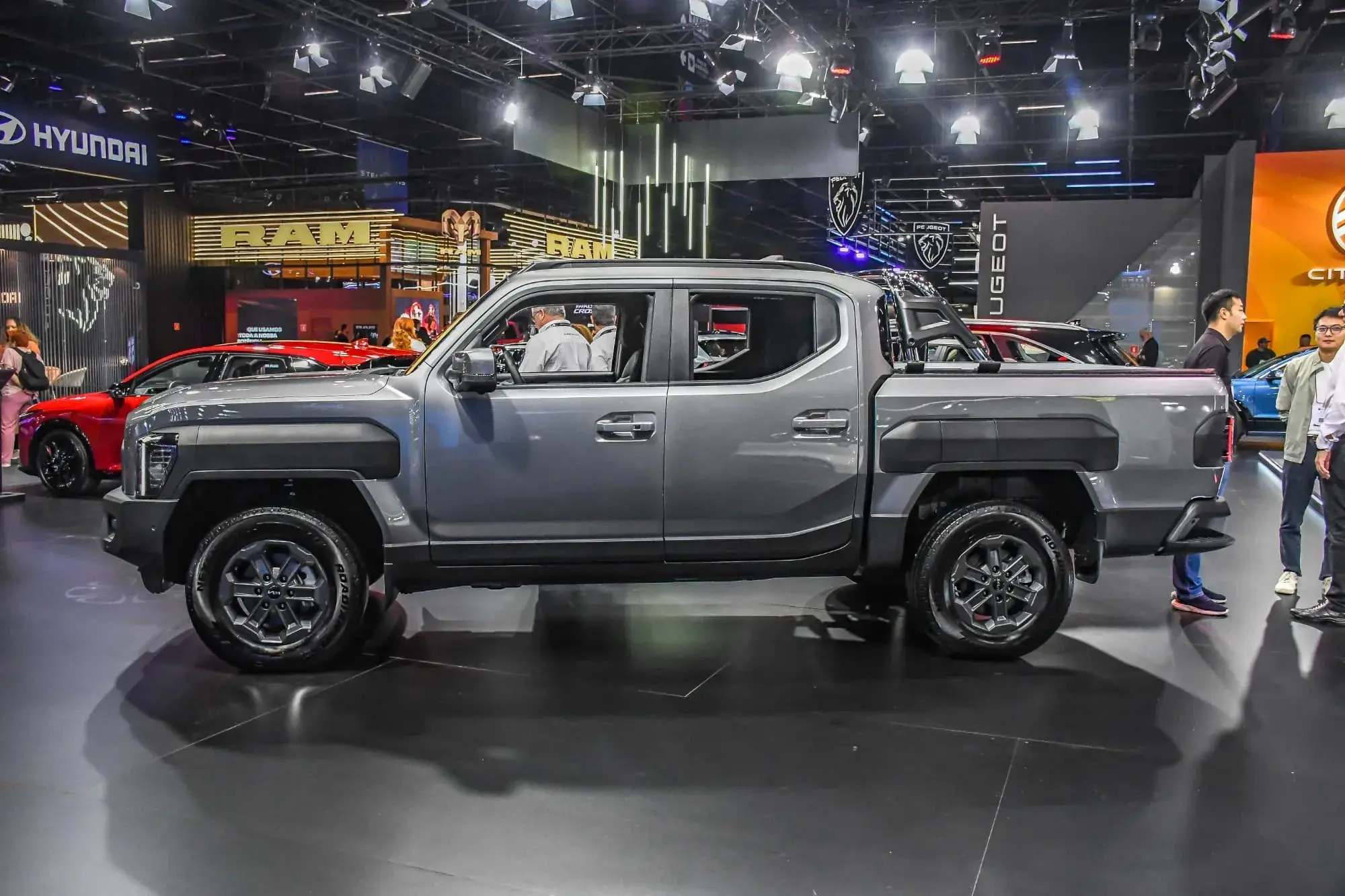  Picape Kia Tasman foi apresentada e é cotada para chegar ao Brasil ainda em 2026