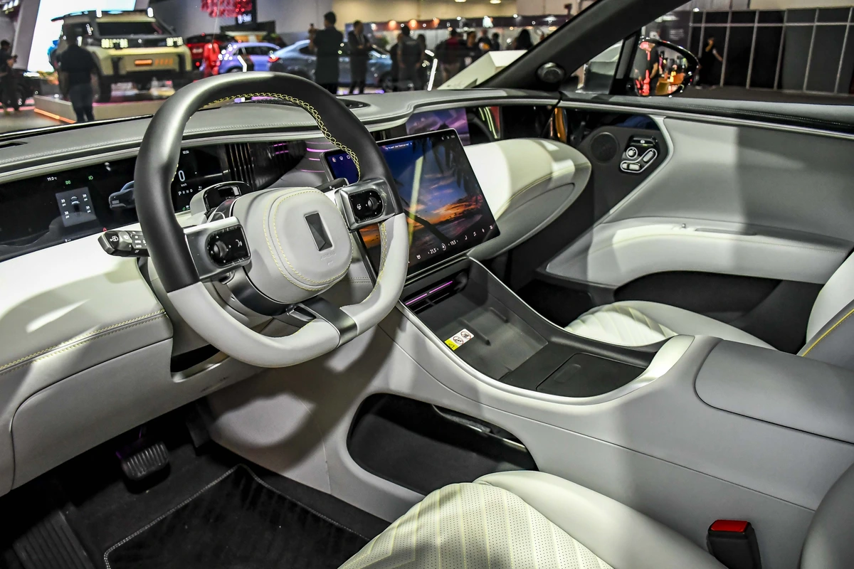 Caoa Changan Avatr 11 8996