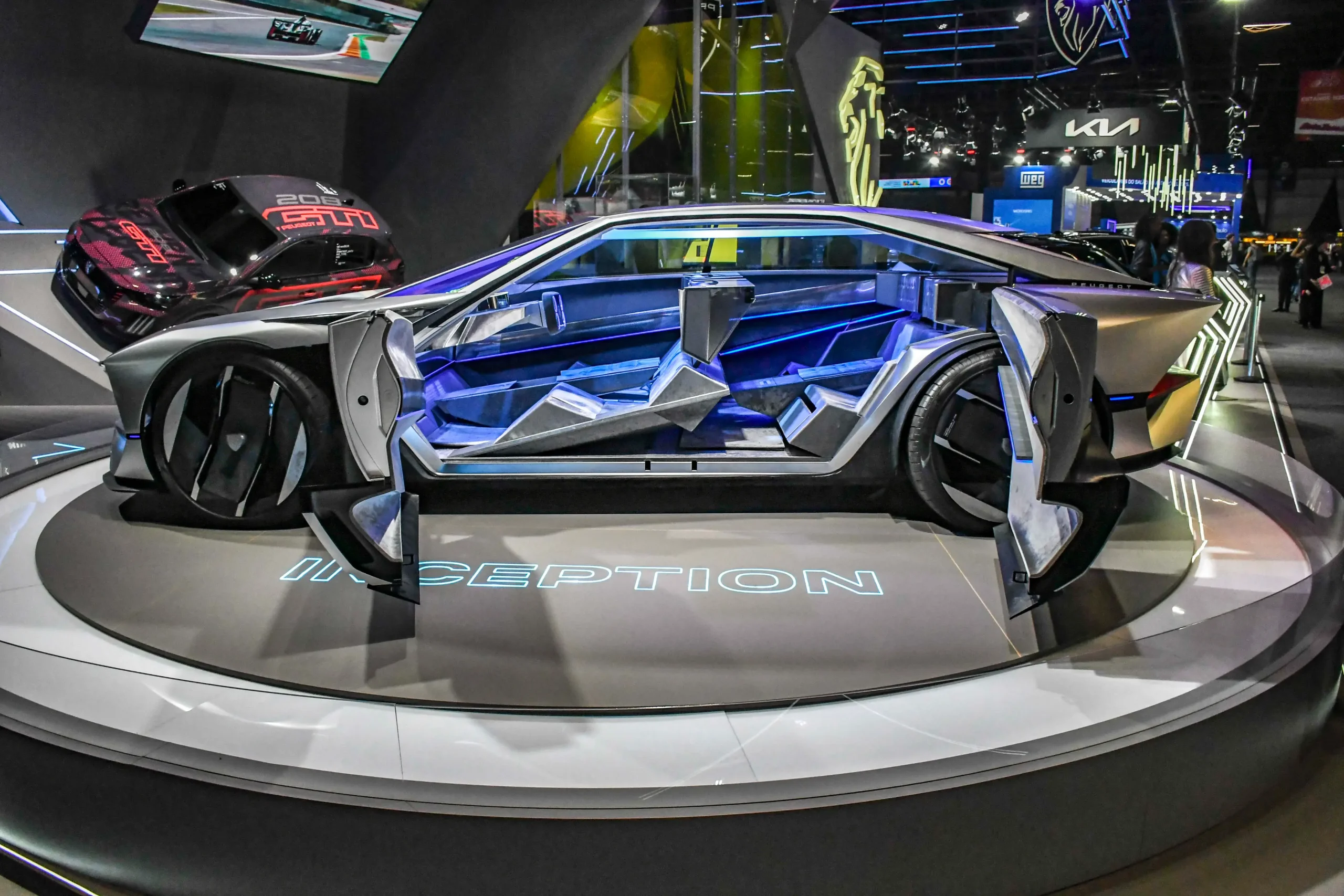 Peugeot Inception no Salão do Automóvel 2025