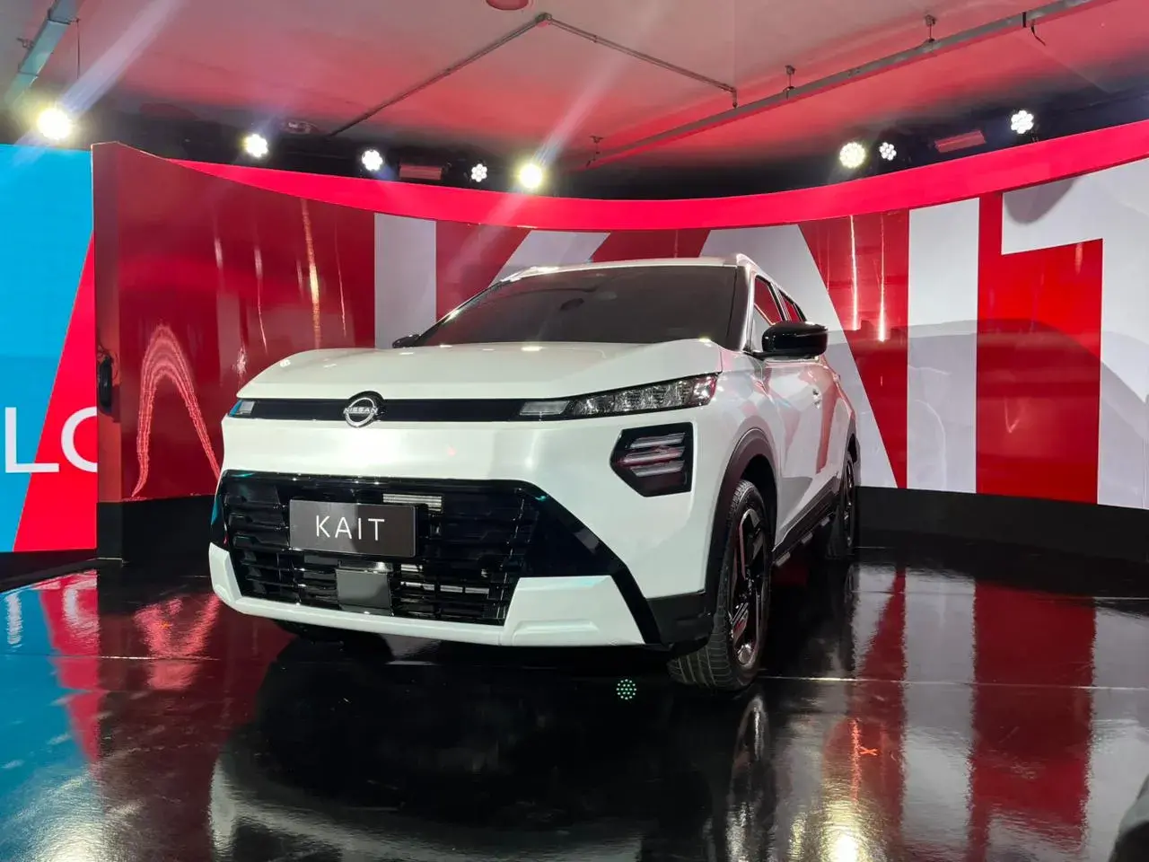 O Nissan Kait chega ao Brasil para disputar mercado com Volkswagen Tera, Fiat Pulse, Honda WR-V e Renault Kardian e, futuramente Chevrolet Sonic