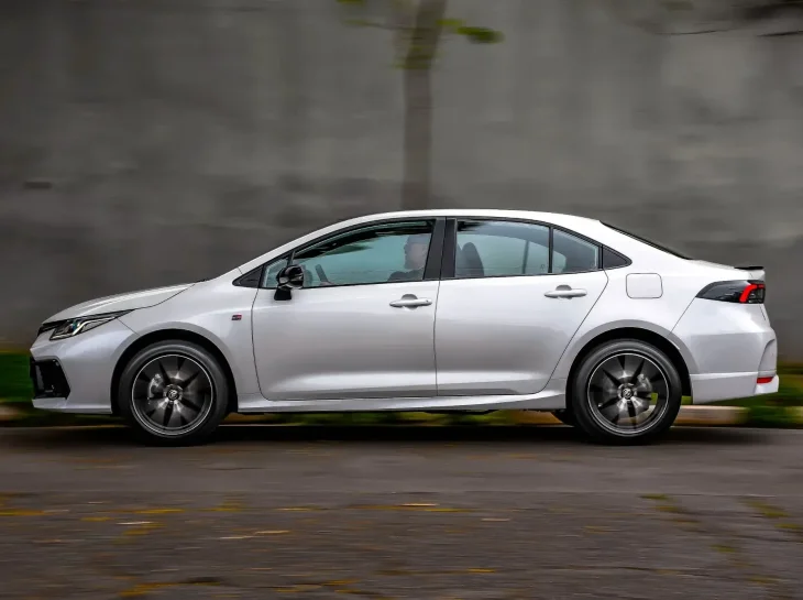 Buscas por carros blindados crescem 23%