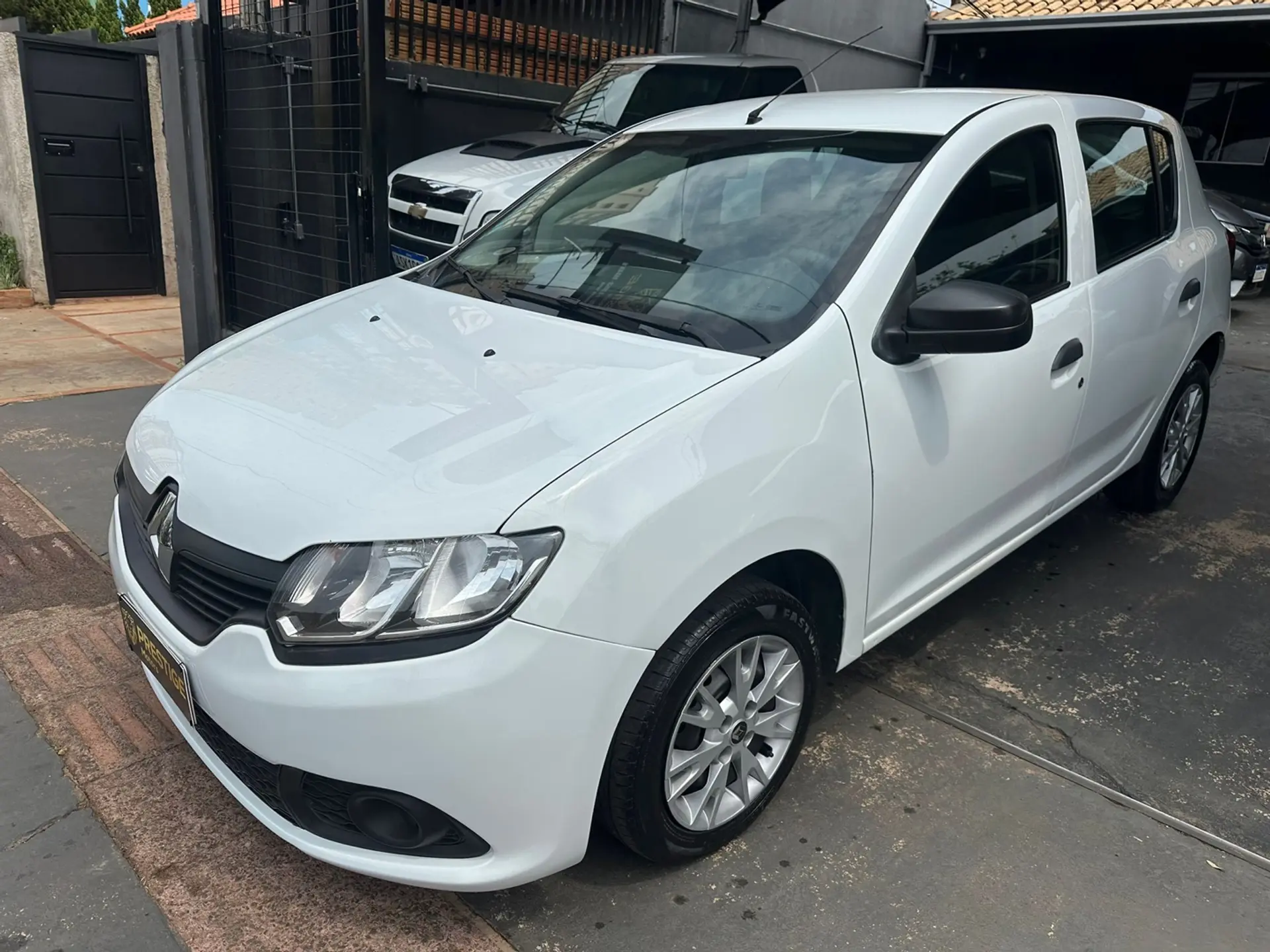 Renault Sandero 1 0 12v Sce Flex Authentique Manual