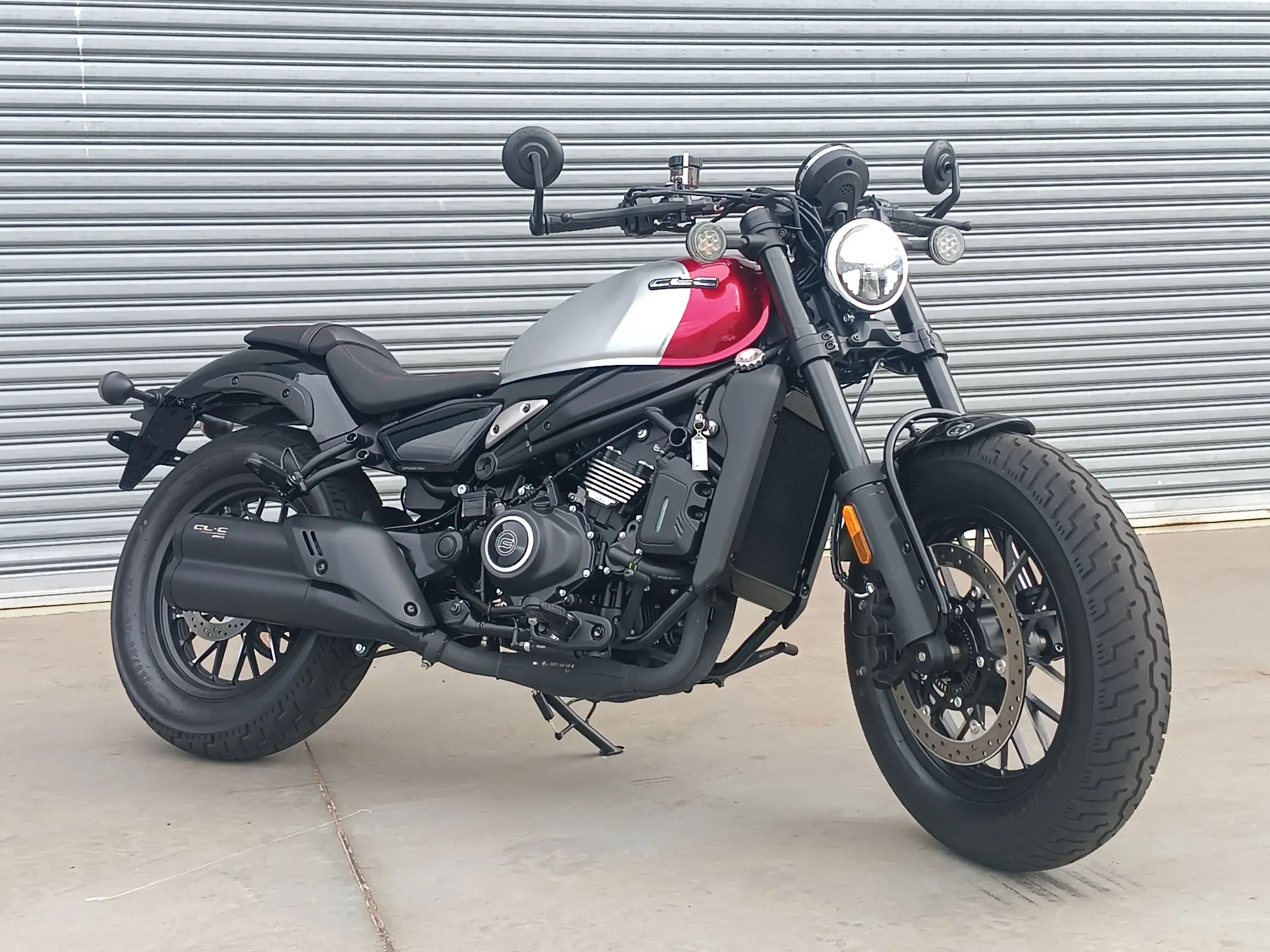 A custom CL-C 450 foi a segunda moto escolhida pela CFMoto para ser vendida no mercado brasileiro