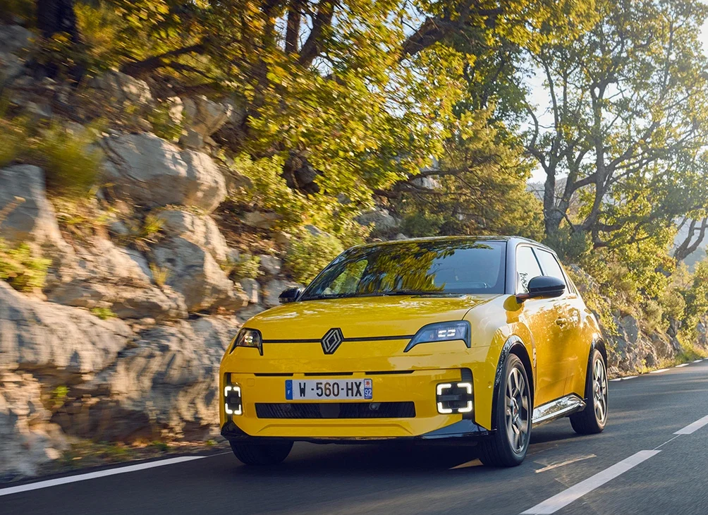 Ford e Renault se unem para desenvolver carros elétricos para a Europa