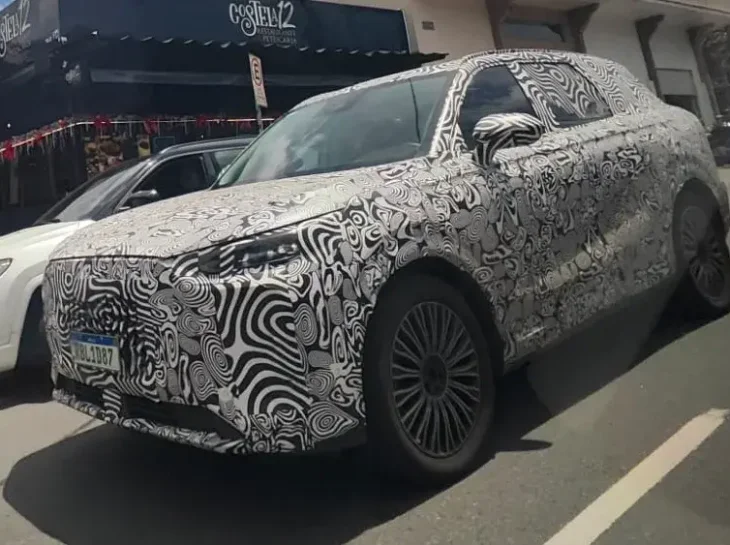 Caoa Chery Tiggo 9 é flagrado em testes no Brasil