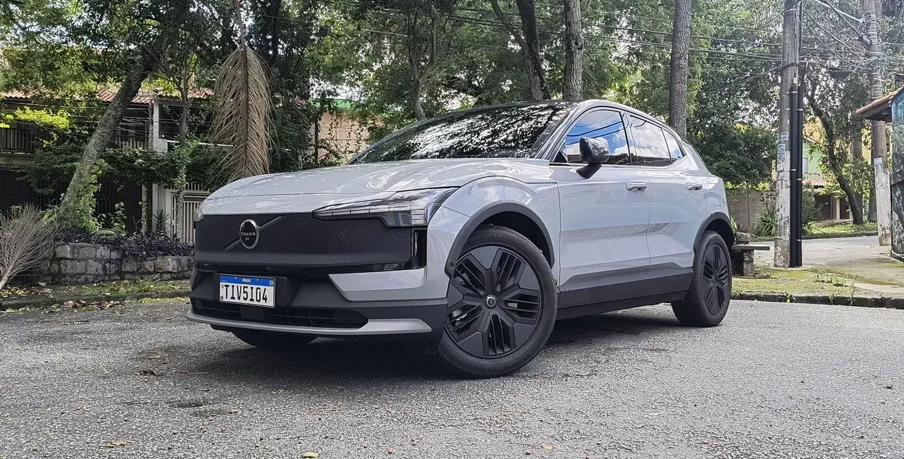 Volvo Ex30 Cross Country (1) (1)