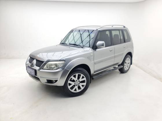 Mitsubishi Pajero Tr4 2.0 4x2 16v 140cv Flex 4p Manual