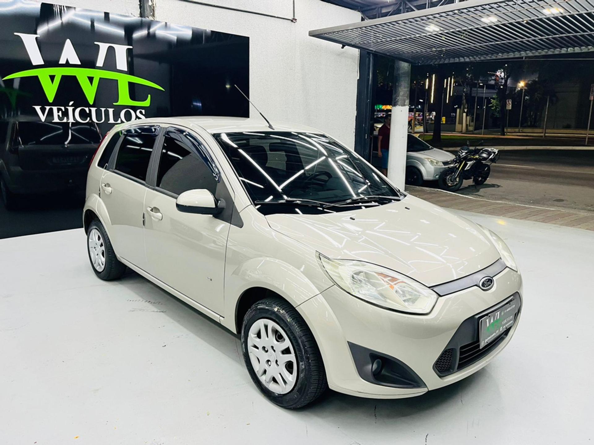 Ford Fiesta 1.0 Rocam Hatch 8v Flex 4p Manua