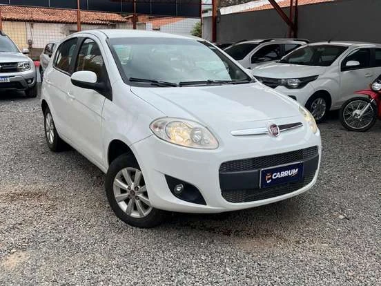 FIAT PALIO usado à venda por até 35 mil reais, carro compacto branco em bom estado, ideal para quem busca economia e praticidade. 
