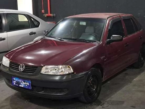 Volkswagen Gol em bom estado por até 10 mil reais, carro usado com preço acessível, ideal para quem busca carro econômico e confiável.