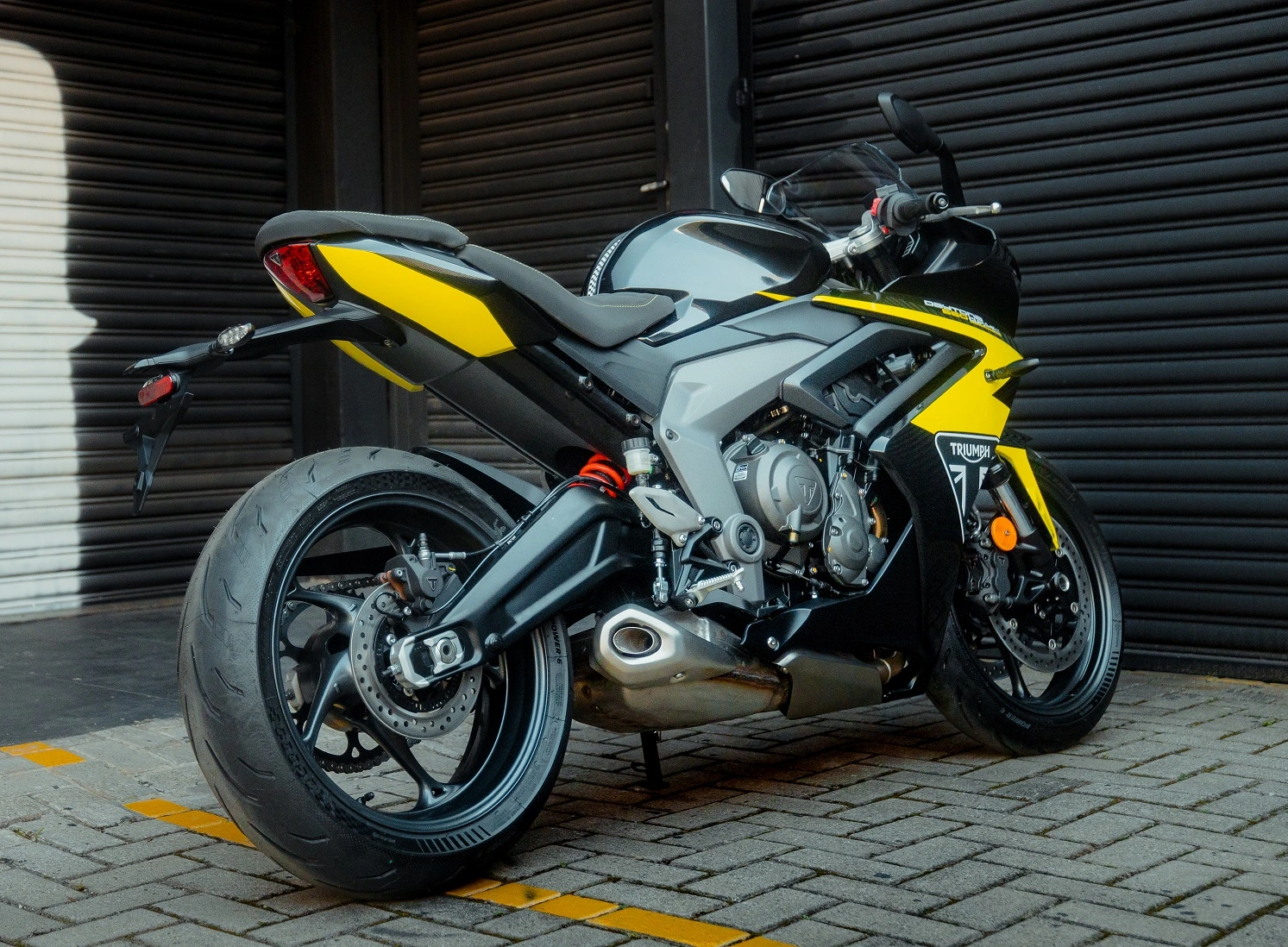 Triumph Daytona 660 ganha edição super exclusiva