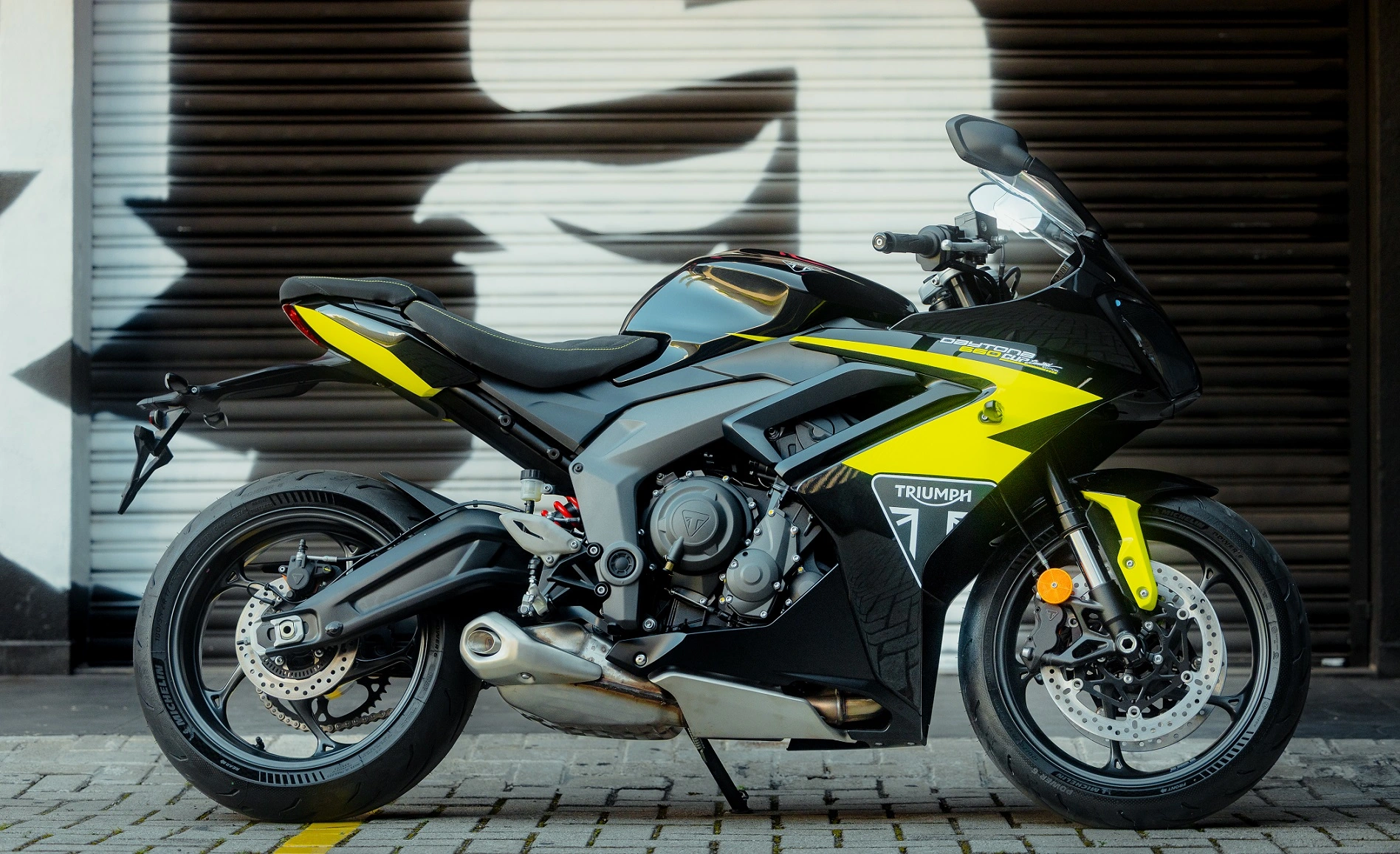 Triumph Daytona 660 ganha edição super exclusiva